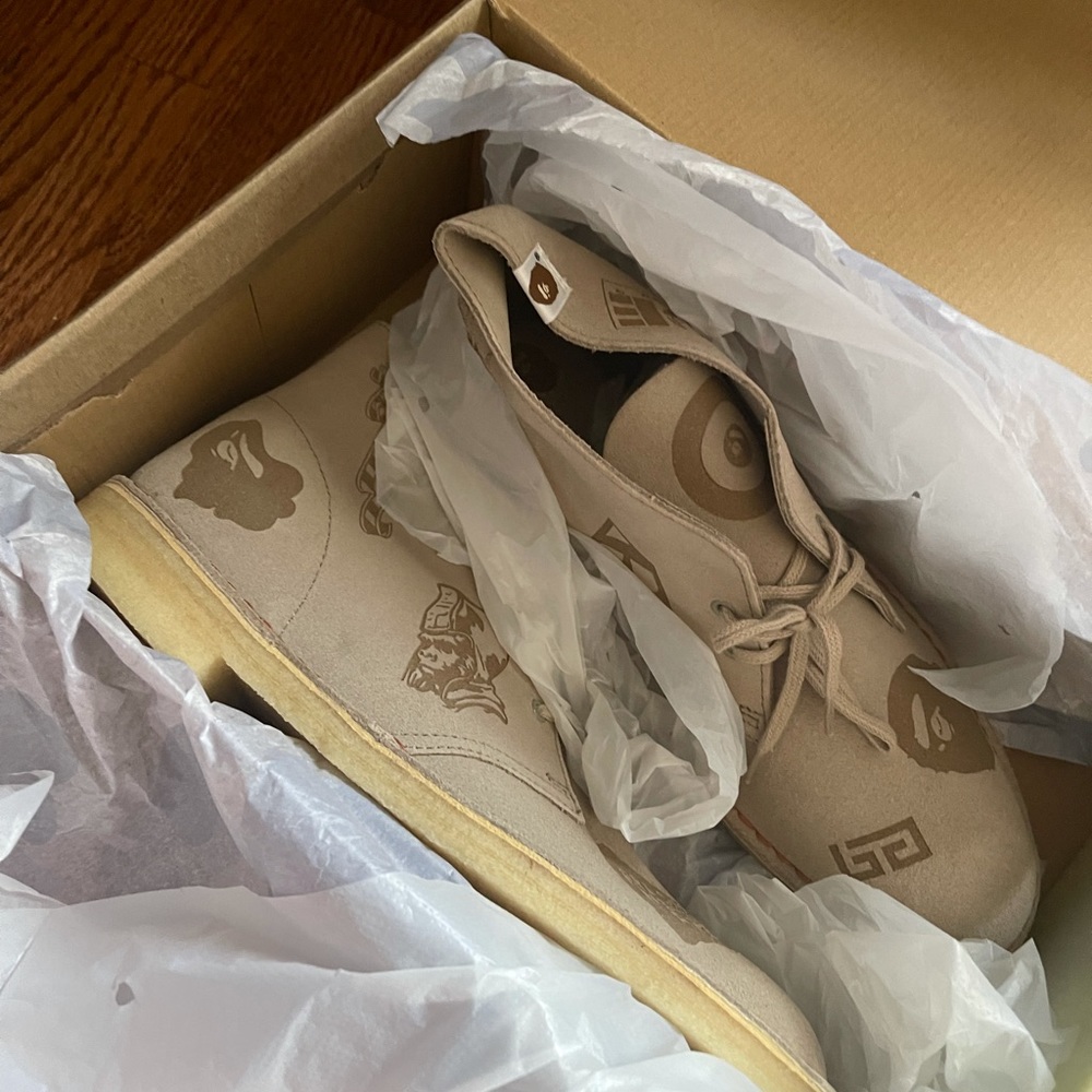 BAPE x CLARKS - Picture 3 of 7